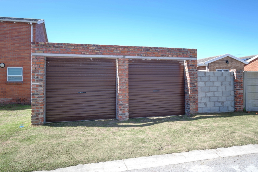 3 Bedroom Property for Sale in Walmer Link Eastern Cape